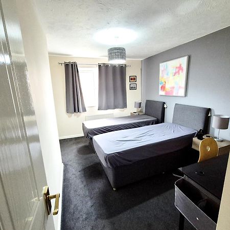 Modern 2 Bed House- Free Parking And Close To The Centre 브리스틀 외부 사진
