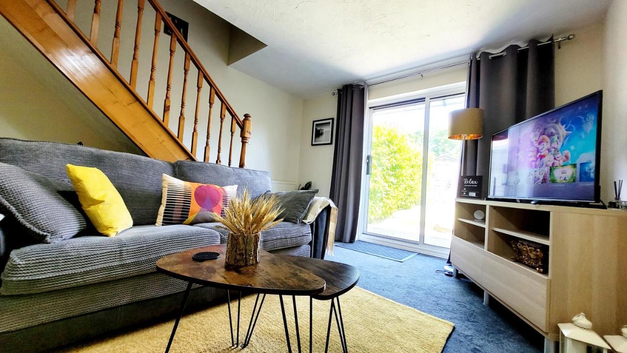 Modern 2 Bed House- Free Parking And Close To The Centre 브리스틀 외부 사진